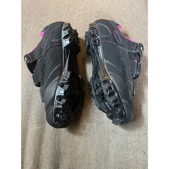 Giro Black and Pink Women's Cycling Shoes - Picture 3 of 8
